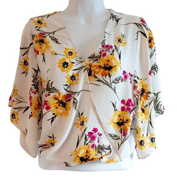 Express V-Neck Floral Print Top - Picture 1 of 8